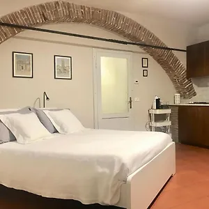 La Casa Nel Vicolo Apartment